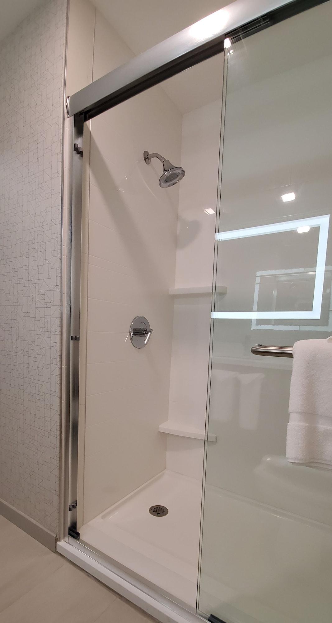 Holiday Inn Express & Suites - Lake Forest, An Ihg Hotel Exteriör bild